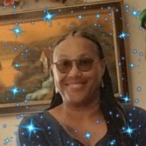 Meet your Posher, Lucretia